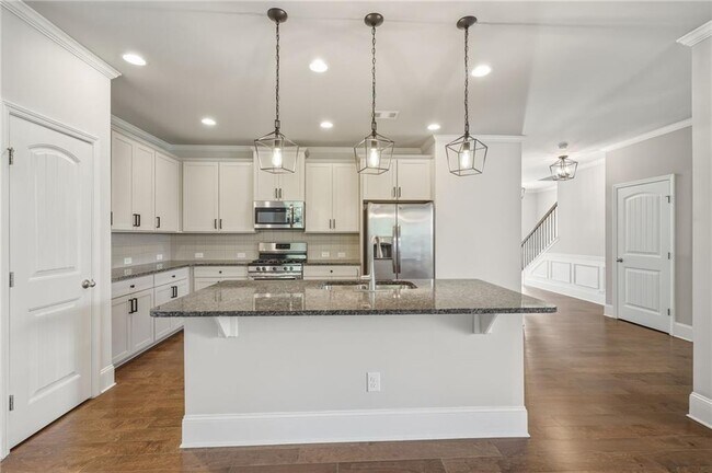 Building Photo - 6496 Crosscreek Ln