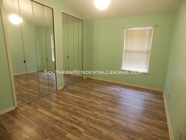 Building Photo - 2303 W Michigan Ave