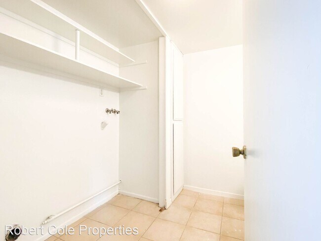 Building Photo - 2 br, 1.5 bath House - 1186 Mohave Drive