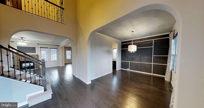 Building Photo - 141 Coachman Cir