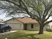 Building Photo - 123 Deer Creek