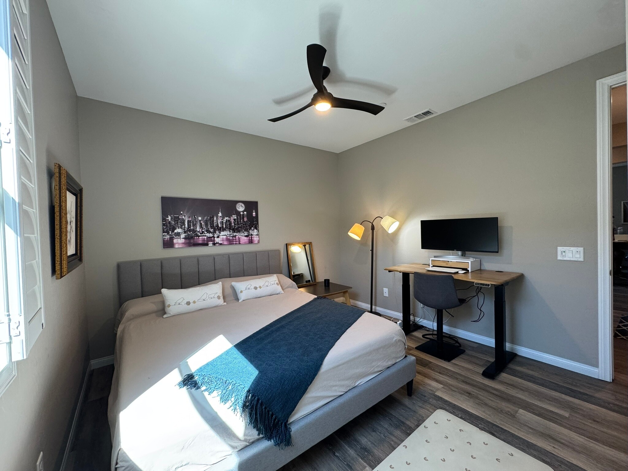 Second bedroom - 331 Coastal Redwood St