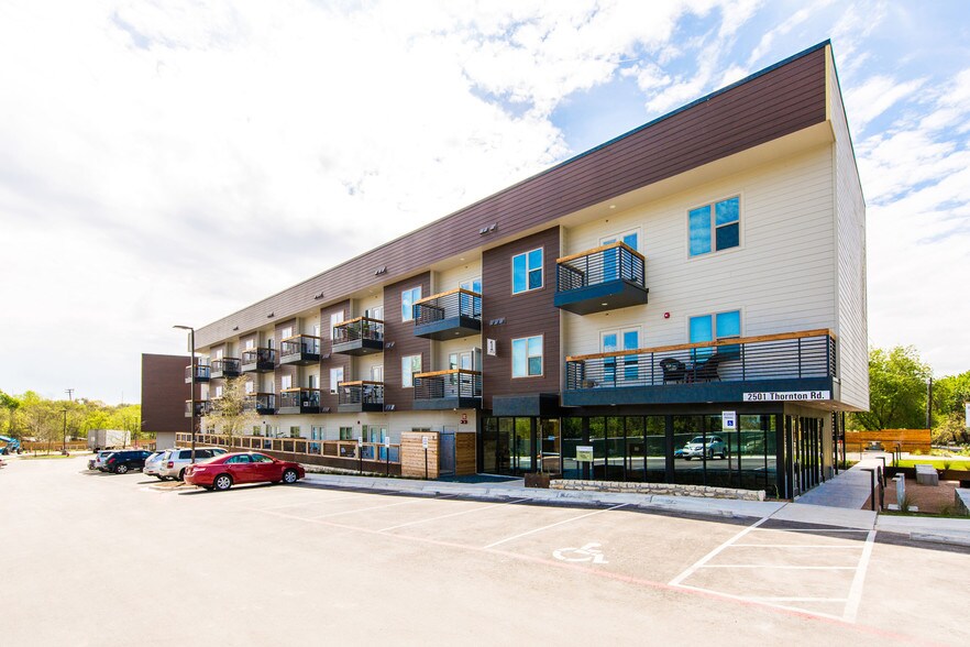 Primary Photo - Thornton Flats