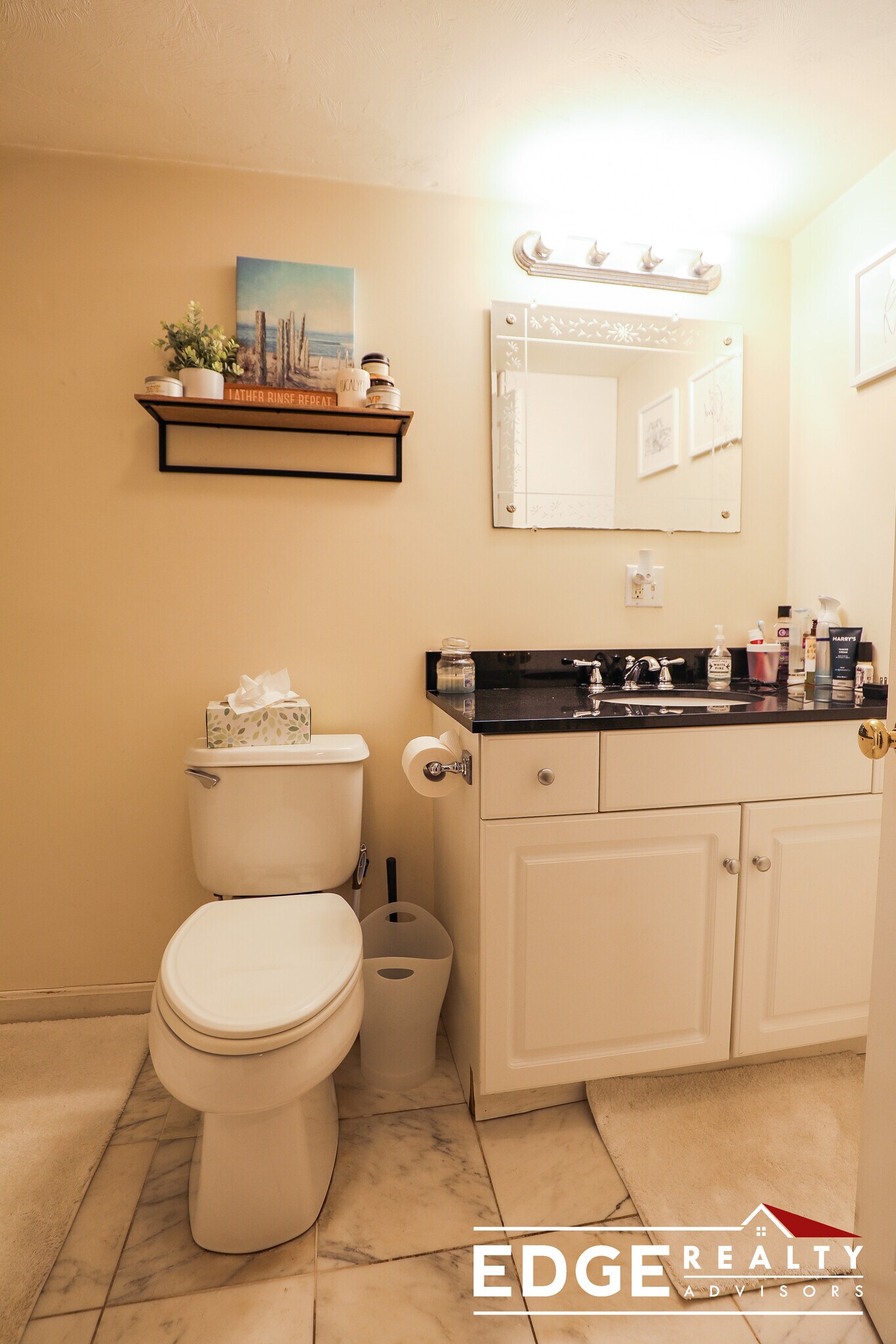 Building Photo - 18 Sutherland Rd