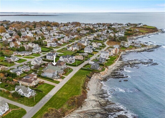 Building Photo - 112 Esplanade