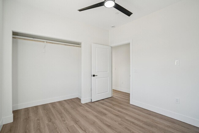 Building Photo - 64382 Spyglass Ave