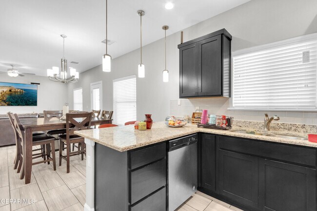 Building Photo - 412 Beech Tree Dr