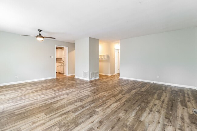 Building Photo - 62 Cliffwood Cir