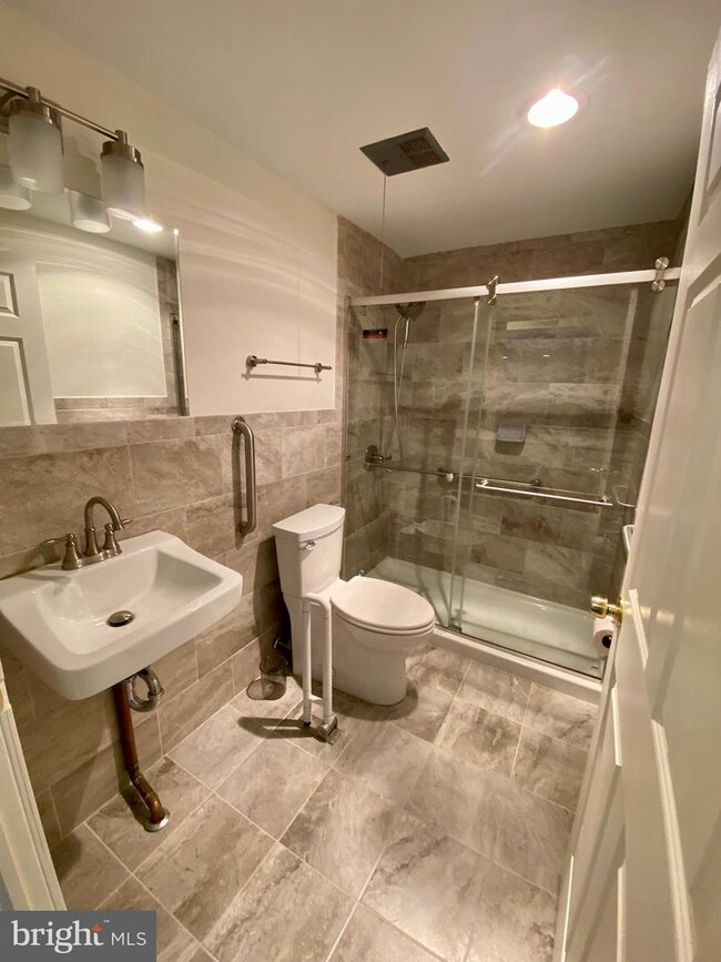 Building Photo - 5100 Convent Ln