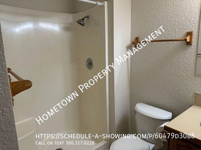 Building Photo - 8526 Oxford Ave SE