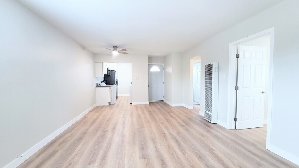 Building Photo - 4146 Redondo Beach Blvd
