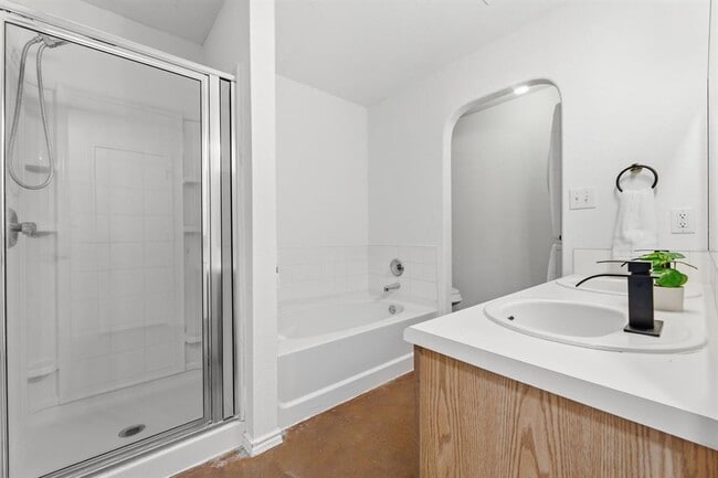 Building Photo - 4516 Felicity Ln