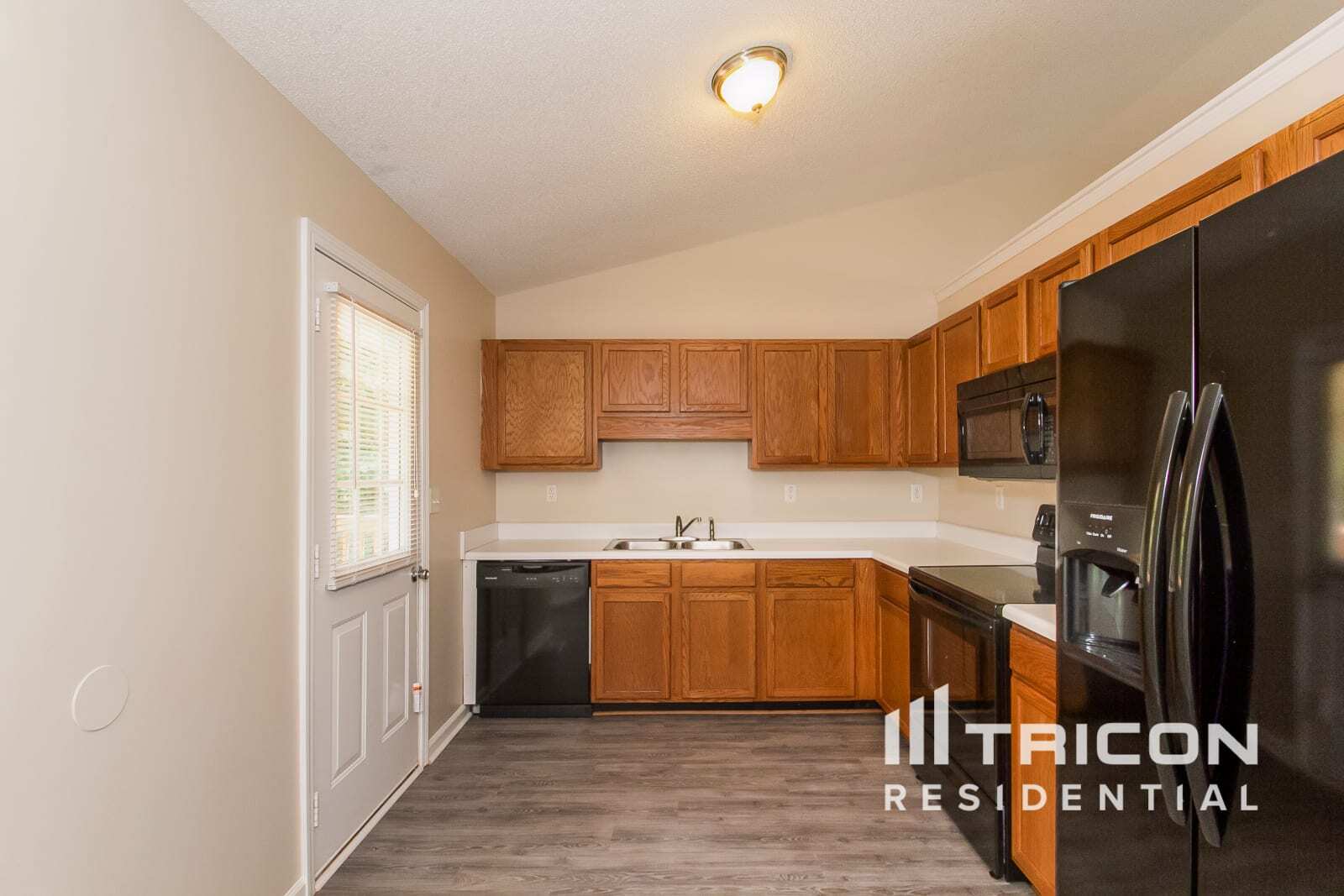 Building Photo - 271 Carthage Blvd