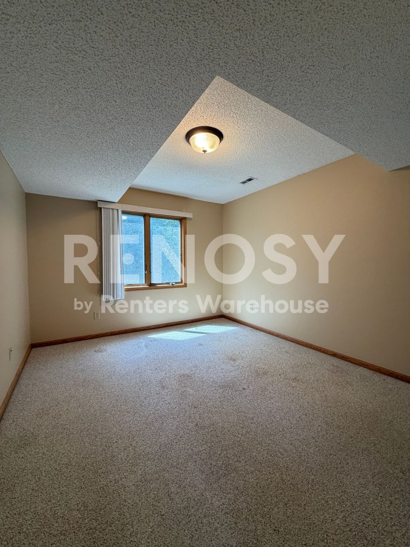 Building Photo - 12787 Germane Ave