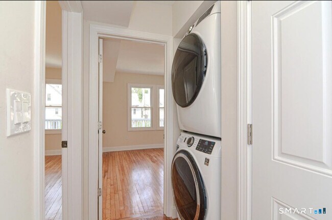 Building Photo - 453 Central Ave