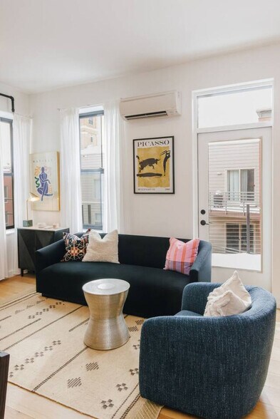 Building Photo - 1508 Pleasant St