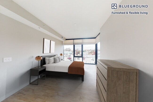 Building Photo - 555 S President St