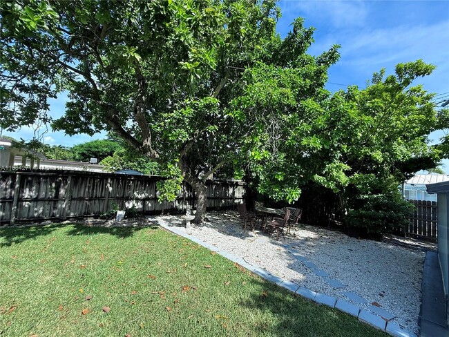 Building Photo - 6110 Coral Wy