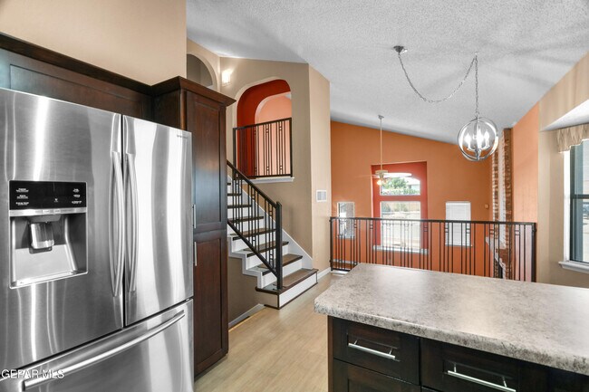 Building Photo - 4644 Loma De Cobre Dr