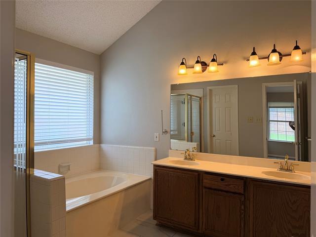 Building Photo - 6709 Pecanwood Dr