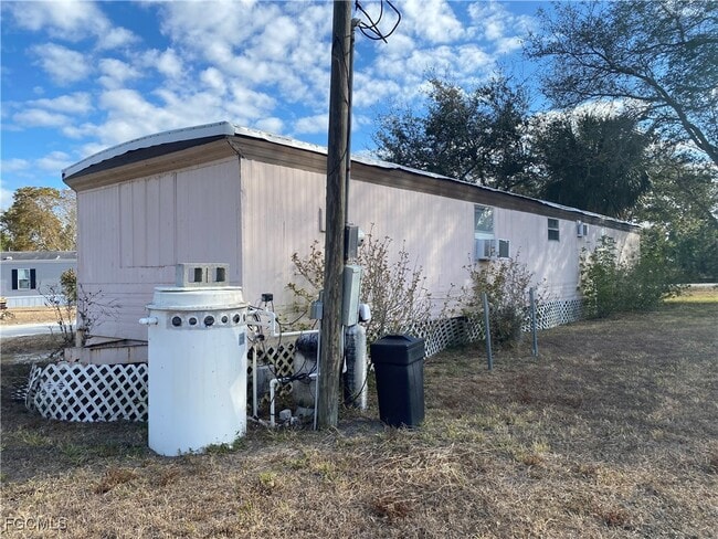 Building Photo - 7814 Breeze Dr