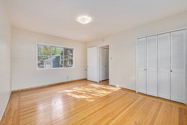 Building Photo - 3125 Fernside Blvd