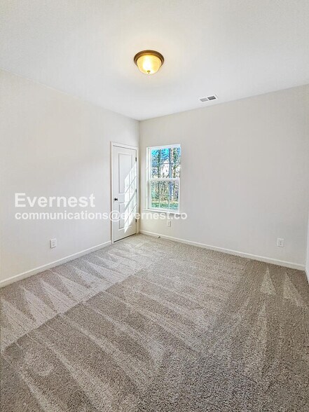 Building Photo - 10820 Mt Holly Rd