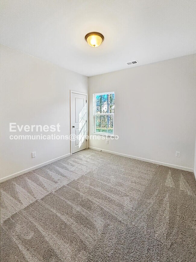 Building Photo - 10820 Mt Holly Rd