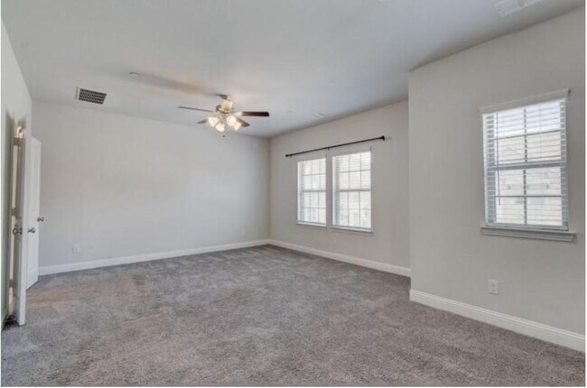Building Photo - 1564 Windermere Wy