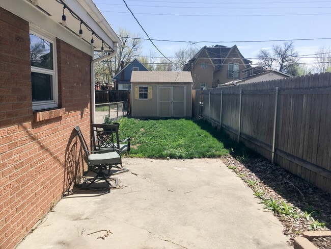 Building Photo - Evolve Real Estate: Fully Remodeled Gorgeous Bungalow in West Wash Park. 2 Bedrooms August 1!