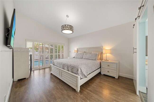 Building Photo - 366 Bedford Ave