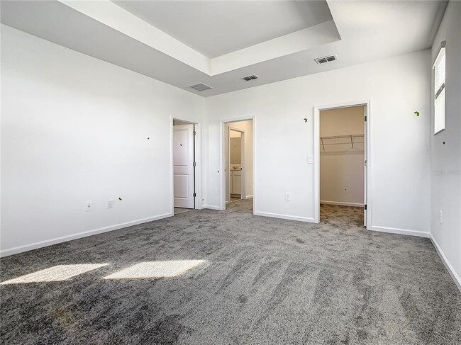 Building Photo - 409 Bogey Dr