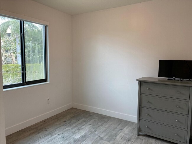 Building Photo - 4980 NW 83rd Ave