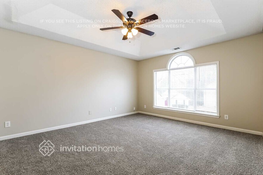 Building Photo - 301 Summer Hill Cir