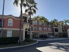 Building Photo - 4600 SW 160th Ave