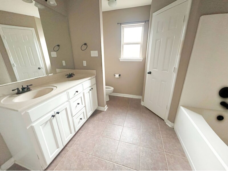 Building Photo - 42432 Palmstone Ave