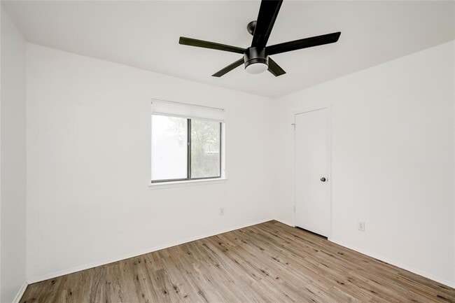 Building Photo - 6705 Lancret Hill Dr