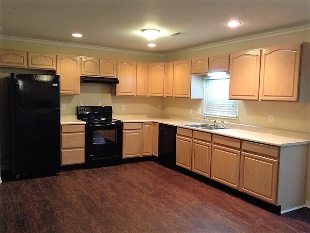 Building Photo - 6385 Matcumbe Way