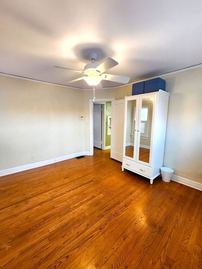 Building Photo - 3 Bed 2.5 Bath Plus ADU in Gatewood Add NW OKC