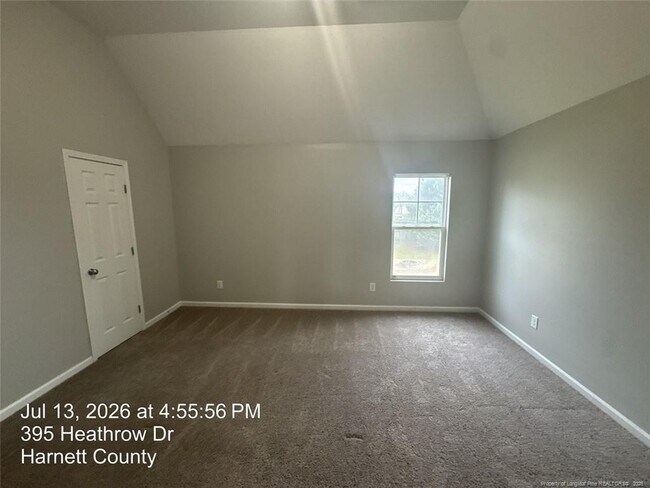Building Photo - 395 Heathrow Dr
