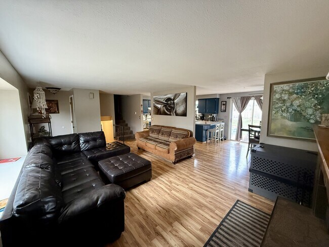 Building Photo - 2565 N 3rd E St