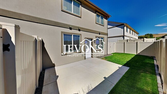 Building Photo - 413 S 97th Ave