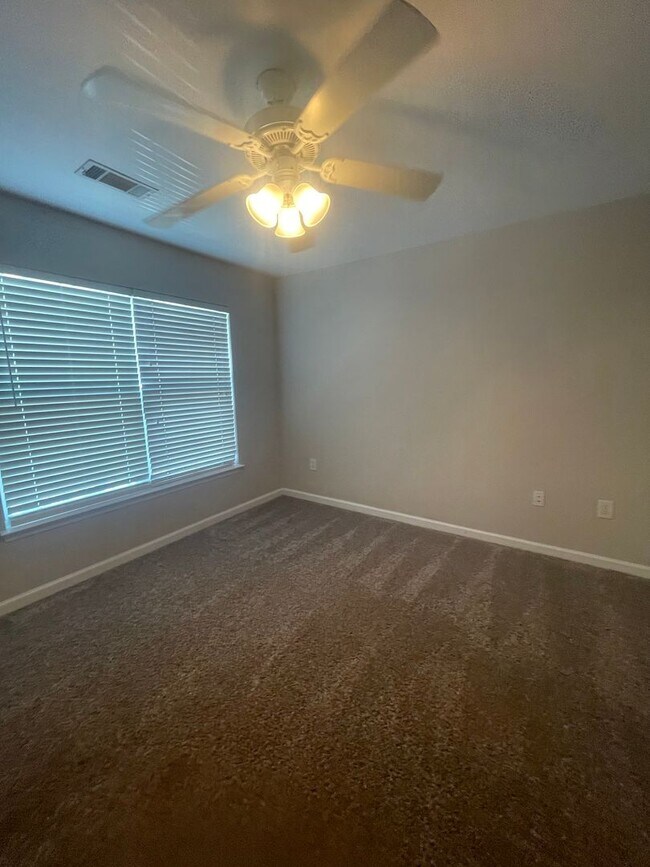 Building Photo - 06-205 Fisher