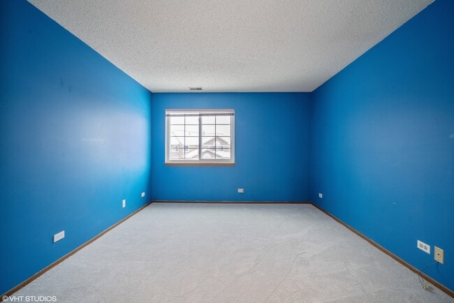 Building Photo - 350 W Happfield Dr