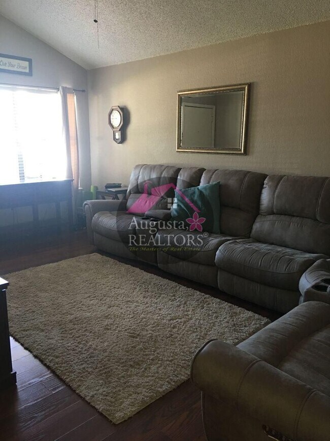 Building Photo - Gorgeous 3 bedroom home in Wylie district!