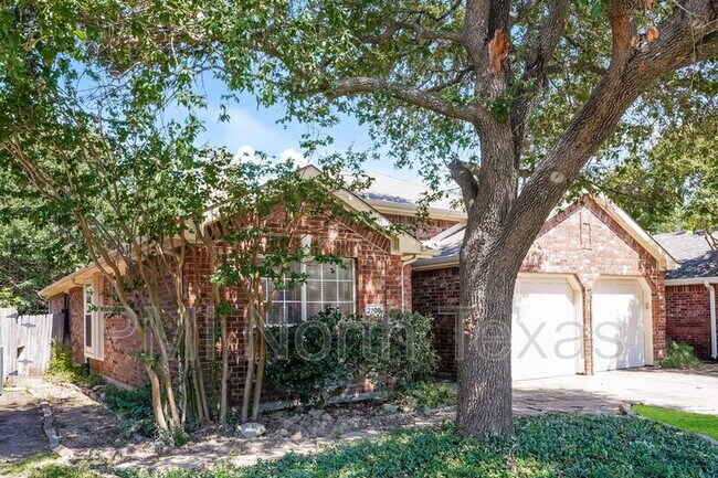 Building Photo - 2708 Berry Hill