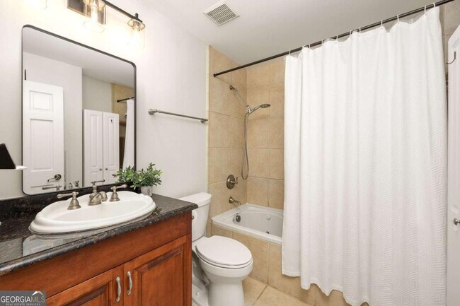 Building Photo - 259 14th St NE