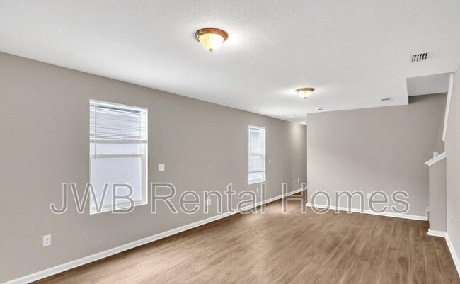 Building Photo - 7609 Eaton Ave