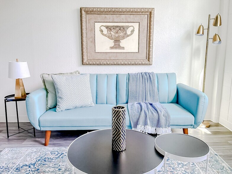 Building Photo - 2515 Burnet Ave