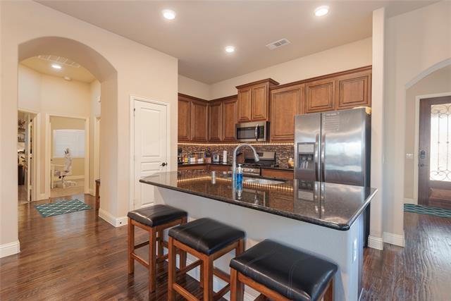 Building Photo - 713 Glendale Dr